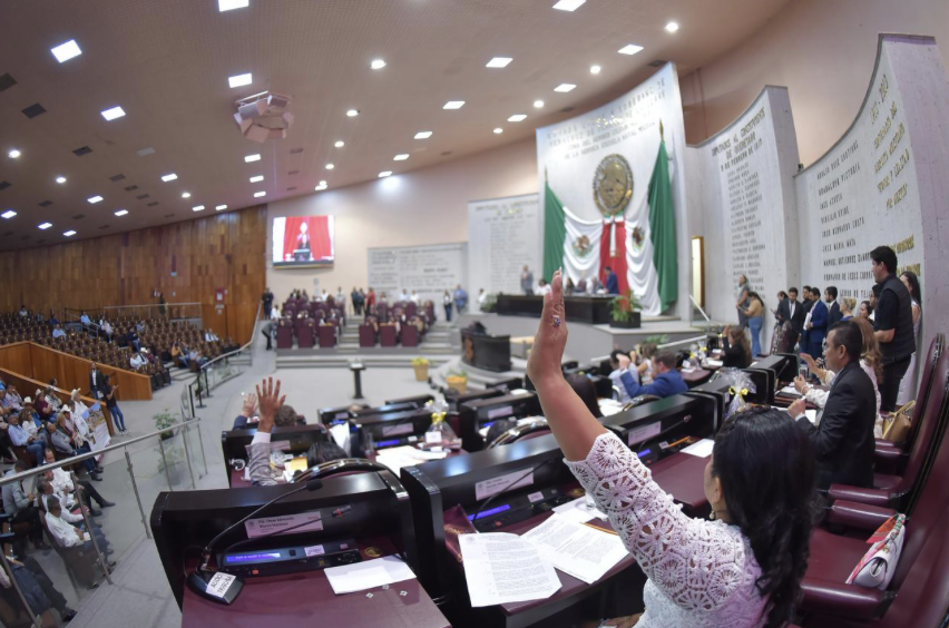 *A comisiones, tres iniciativas presentadas por la gobernadora de Veracruz*